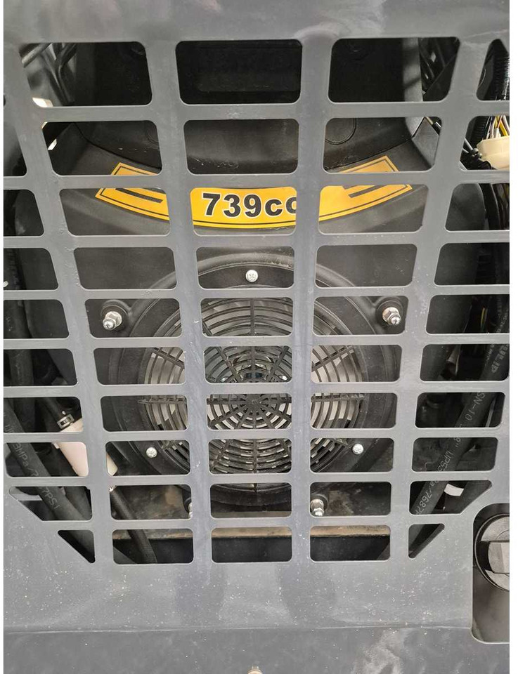 LADYS - 2025 - LA380 - SKID STEER LOADER - Chargeuse compacte sur chenilles: photos 5 LADYS - 2025 - LA380 - SKID STEER LOADER - Chargeuse compacte sur chenilles: photos 5