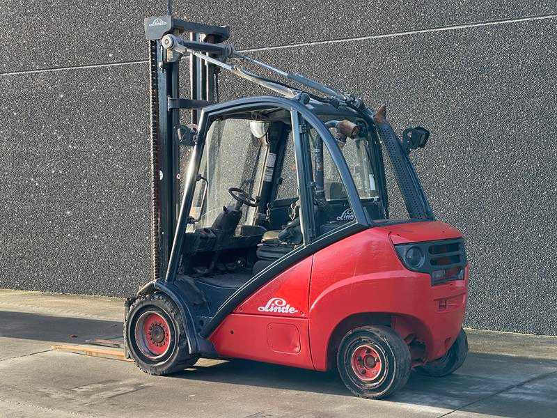 LINDE - H30D - FORKLIFT TRUCKS - Chariot élévateur: photos 1 LINDE - H30D - FORKLIFT TRUCKS - Chariot élévateur: photos 1