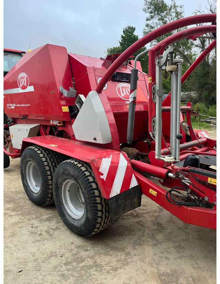 Lely Double Action 235 Profi - Presse à balles rondes, Enrubanneuse: photos 1 Lely Double Action 235 Profi - Presse à balles rondes, Enrubanneuse: photos 1
