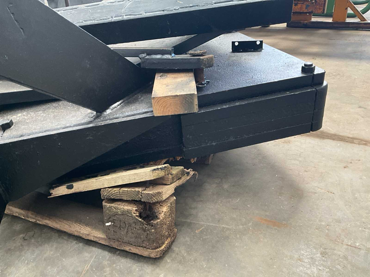 Herder substructure frame for John Deere 6020 series - Machine agricole: photos 5 Herder substructure frame for John Deere 6020 series - Machine agricole: photos 5