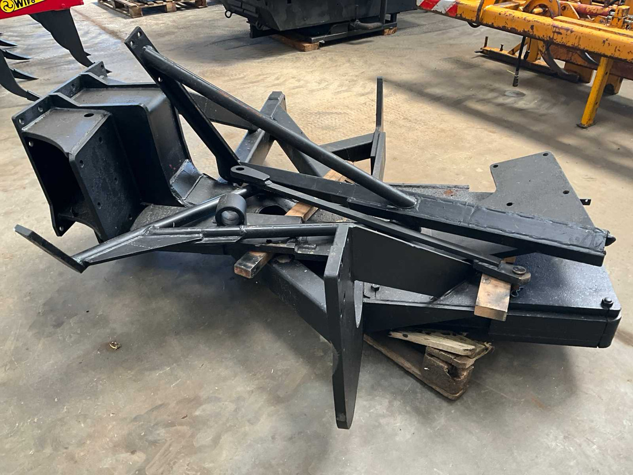 Herder substructure frame for John Deere 6020 series - Machine agricole: photos 4 Herder substructure frame for John Deere 6020 series - Machine agricole: photos 4