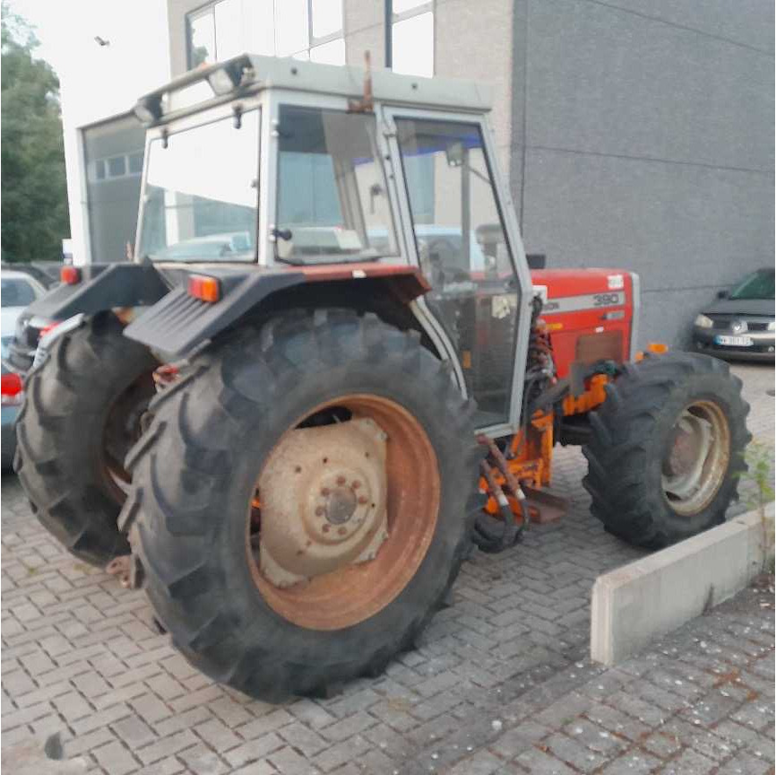 Massey Ferguson MF 390 4WD - Tracteur agricole: photos 3 Massey Ferguson MF 390 4WD - Tracteur agricole: photos 3