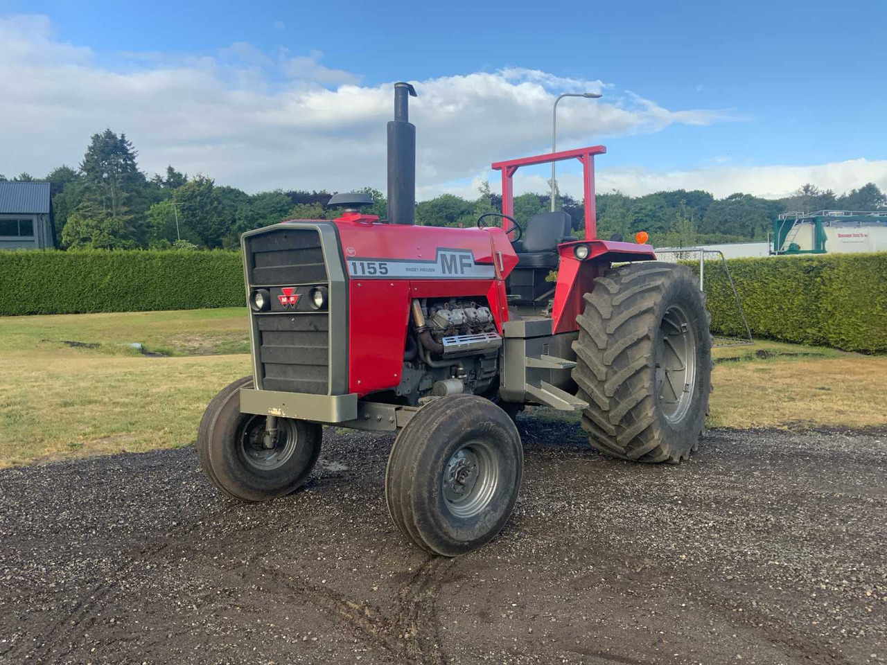 Massey ferguson MF 1155 - Tracteur agricole: photos 1 Massey ferguson MF 1155 - Tracteur agricole: photos 1