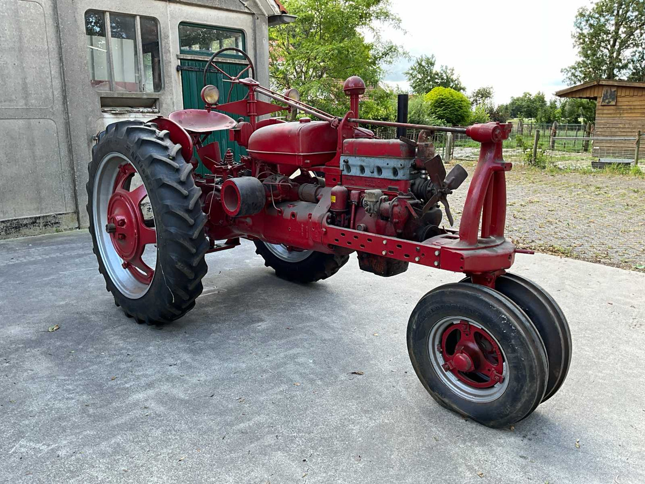 McCormick Benzine - Tracteur agricole: photos 2 McCormick Benzine - Tracteur agricole: photos 2