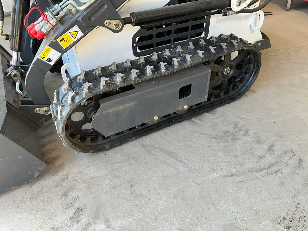 Me Power 2024 ME POWER ME400 SKID STEER LOADER NEW - Mini chargeuse: photos 5 Me Power 2024 ME POWER ME400 SKID STEER LOADER NEW - Mini chargeuse: photos 5