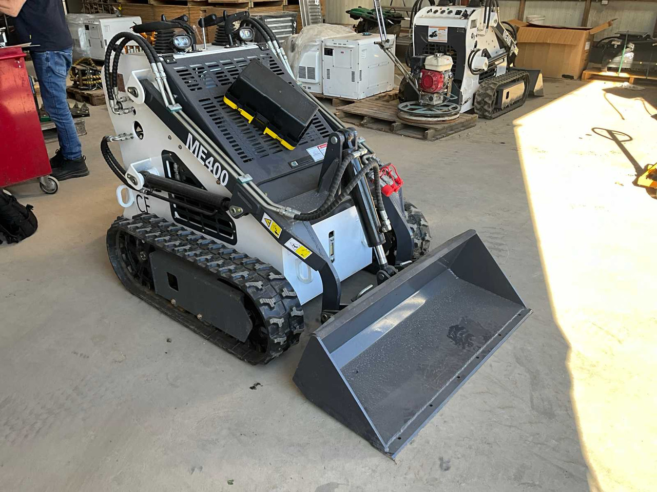 Me Power 2024 ME POWER ME400 SKID STEER LOADER NEW - Mini chargeuse: photos 4 Me Power 2024 ME POWER ME400 SKID STEER LOADER NEW - Mini chargeuse: photos 4