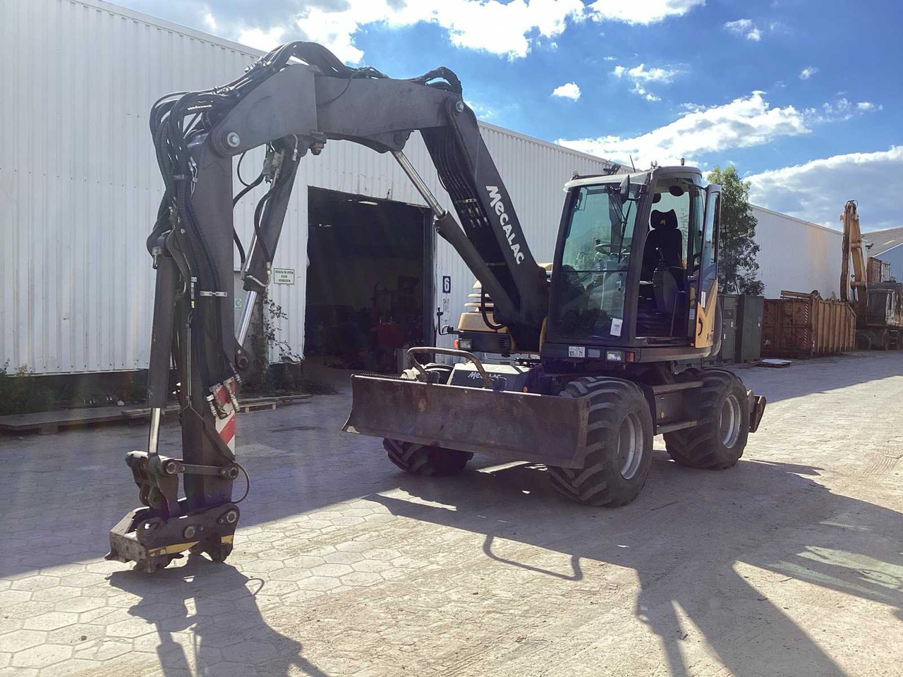 Mecalac 714MW - Grue mobile: photos 1 Mecalac 714MW - Grue mobile: photos 1