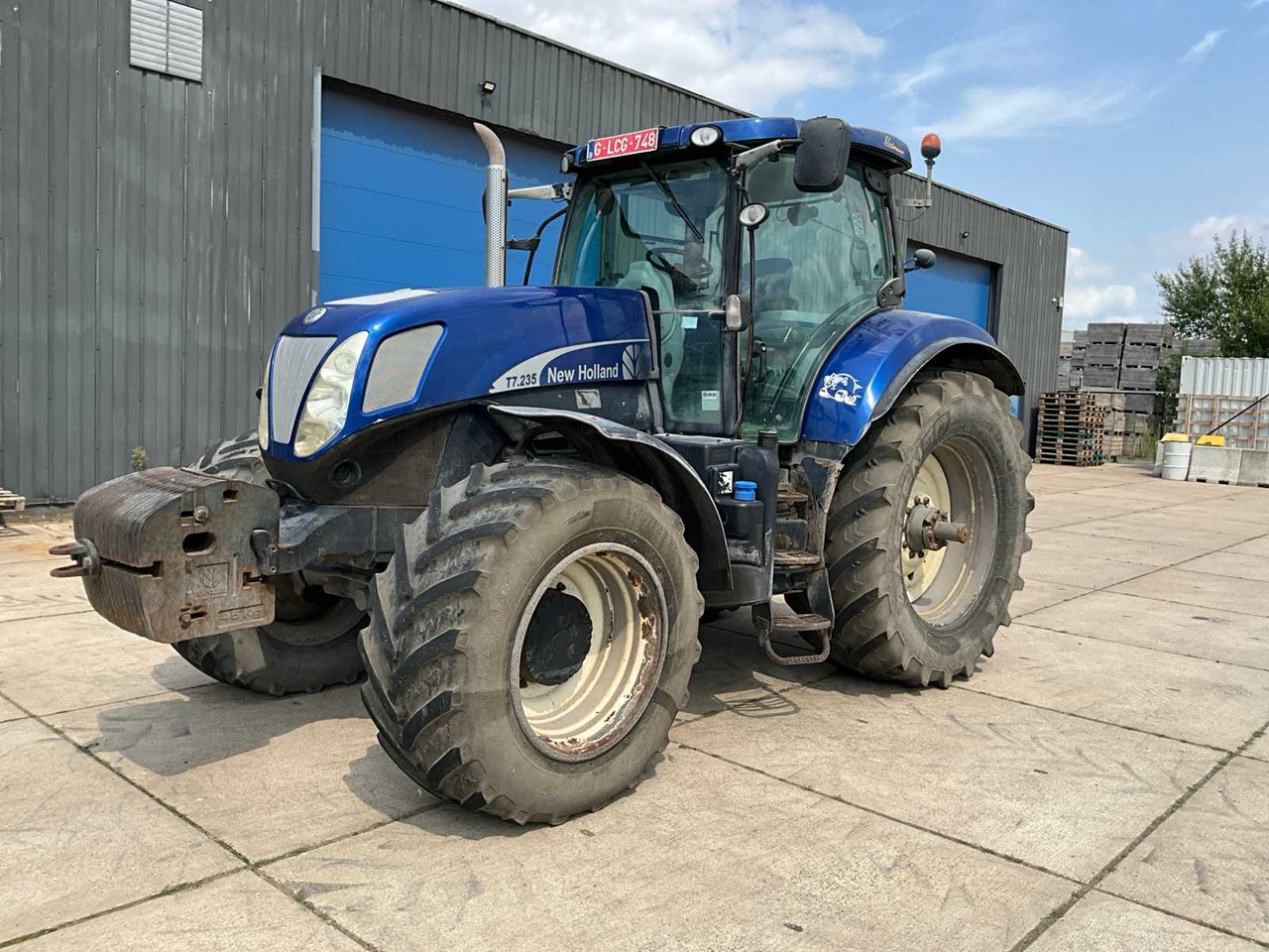 New Holland T7-235 - Tracteur agricole: photos 1 New Holland T7-235 - Tracteur agricole: photos 1