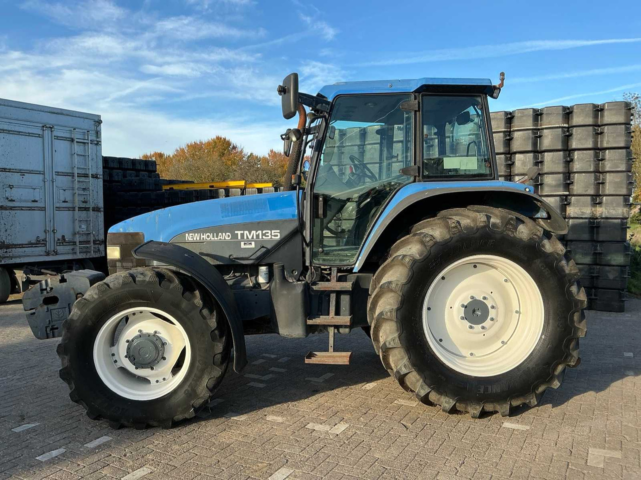 New holland TM135 - Tracteur agricole: photos 2 New holland TM135 - Tracteur agricole: photos 2