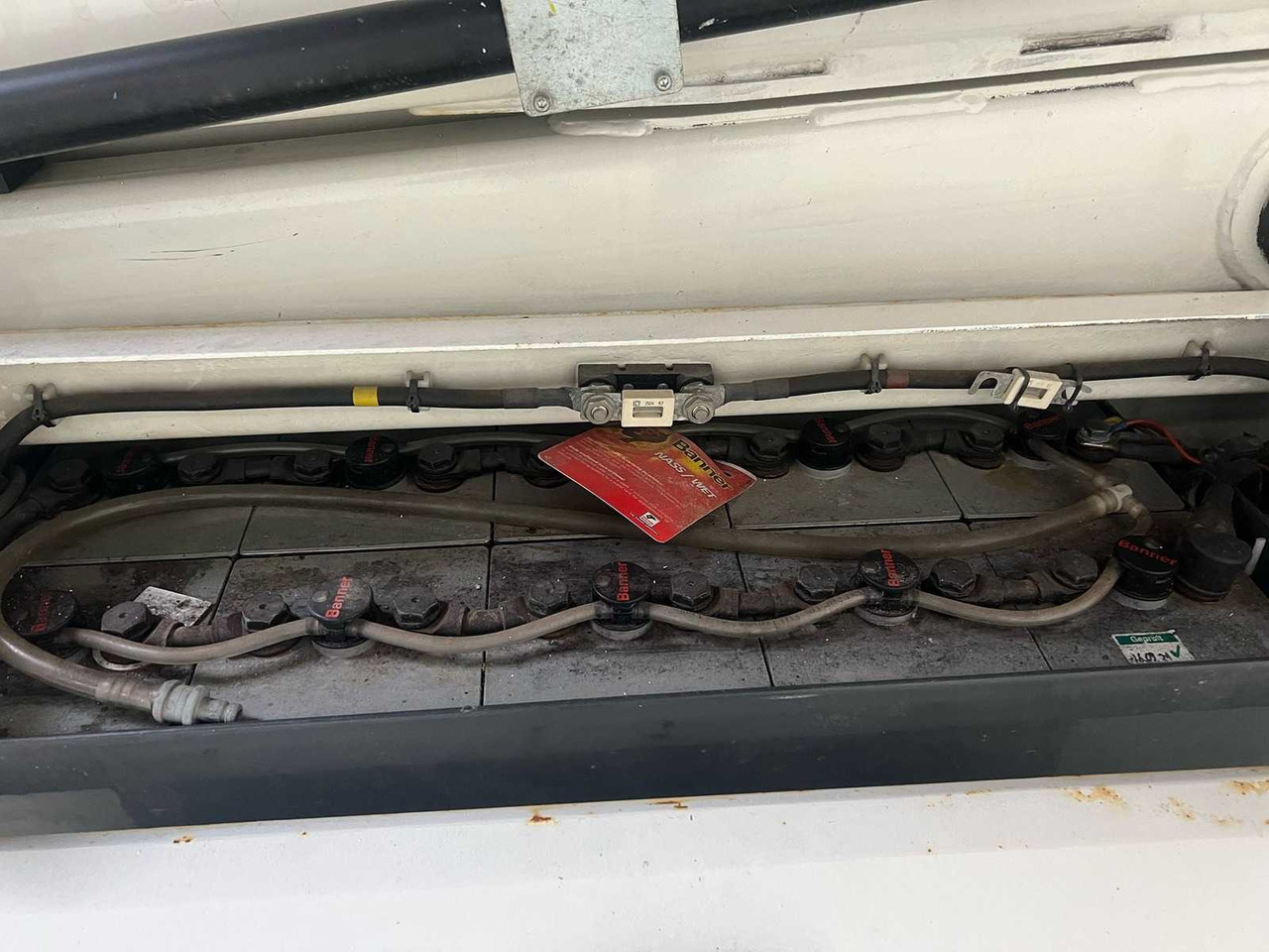 PB - S171-16 E - AERIAL PLATFORM BUILT IN 2015 WITH WORKING HEIGHT 17.3M - Nacelle: photos 4 PB - S171-16 E - AERIAL PLATFORM BUILT IN 2015 WITH WORKING HEIGHT 17.3M - Nacelle: photos 4