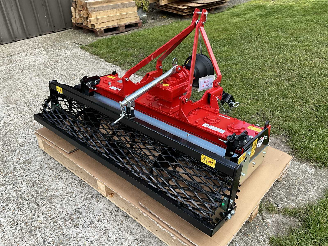 R2-Rinaldi MTZ150 - Herse rotative: photos 3 R2-Rinaldi MTZ150 - Herse rotative: photos 3