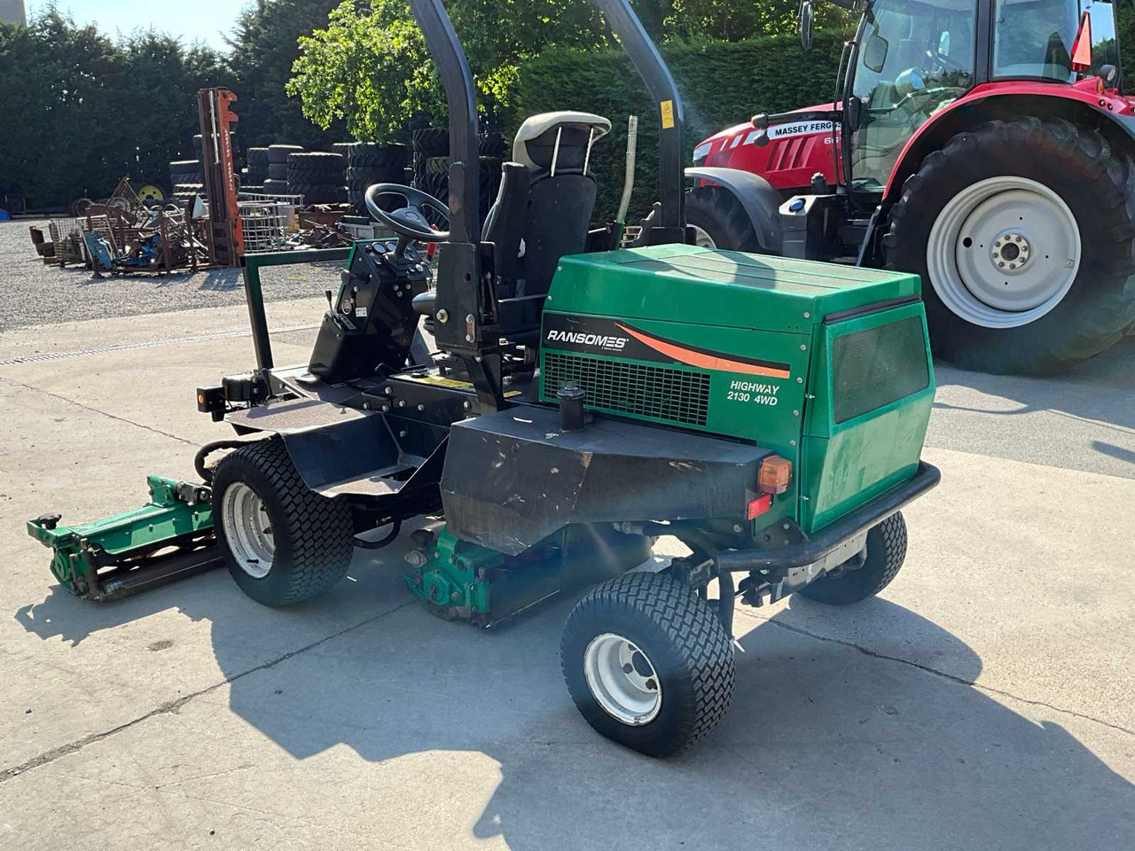 Ransomes Highway 2130 4WD - Broyeur/ Épareuse: photos 3 Ransomes Highway 2130 4WD - Broyeur/ Épareuse: photos 3