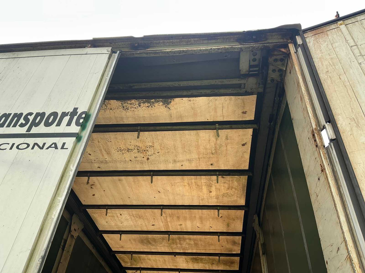 2004 LECITRAILER TRAILER WIPKAR - Remorque: photos 5 2004 LECITRAILER TRAILER WIPKAR - Remorque: photos 5