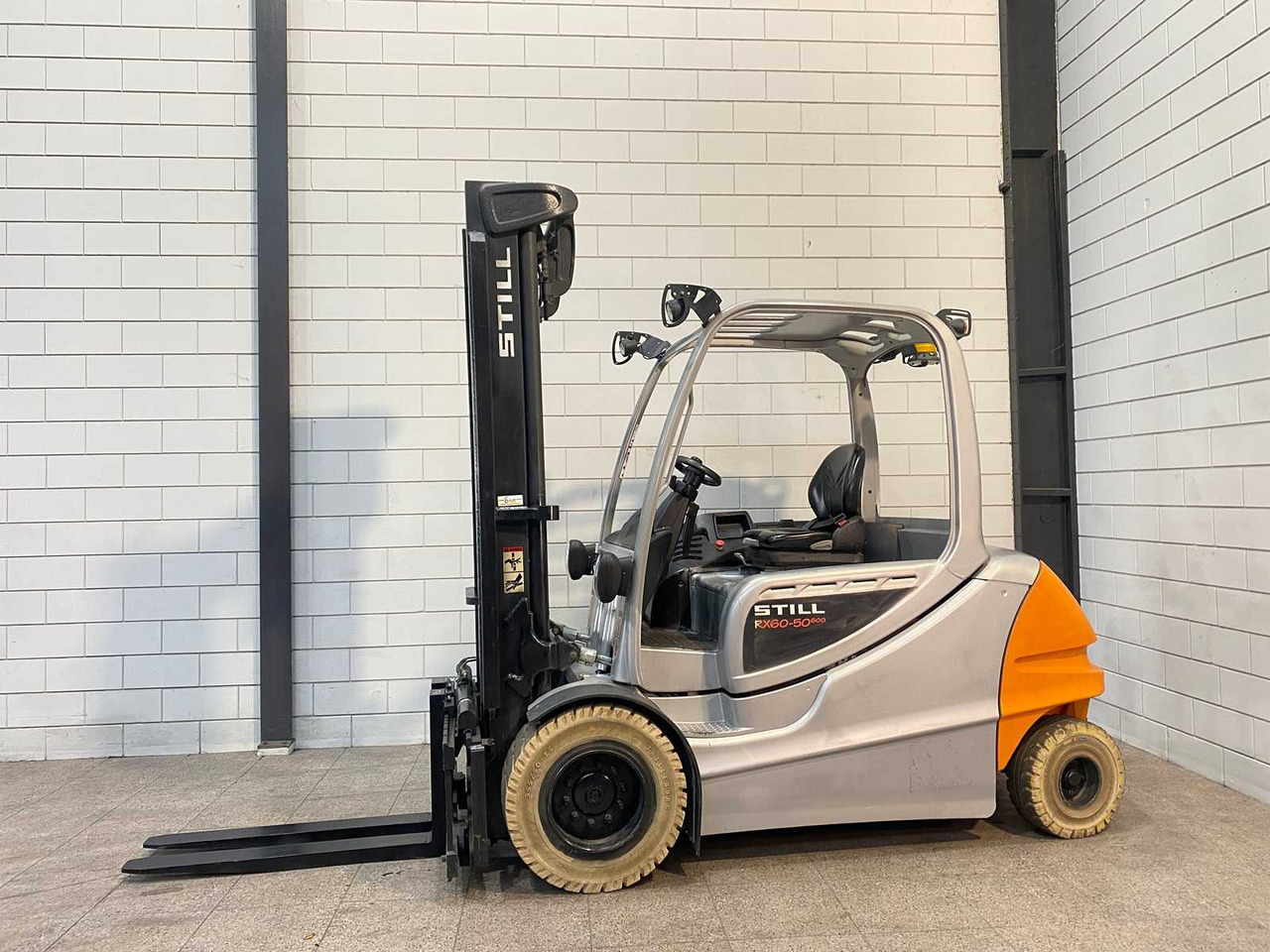 STILL - 2018 - RX60-50/600 - FORKLIFT - Chariot élévateur: photos 1 STILL - 2018 - RX60-50/600 - FORKLIFT - Chariot élévateur: photos 1