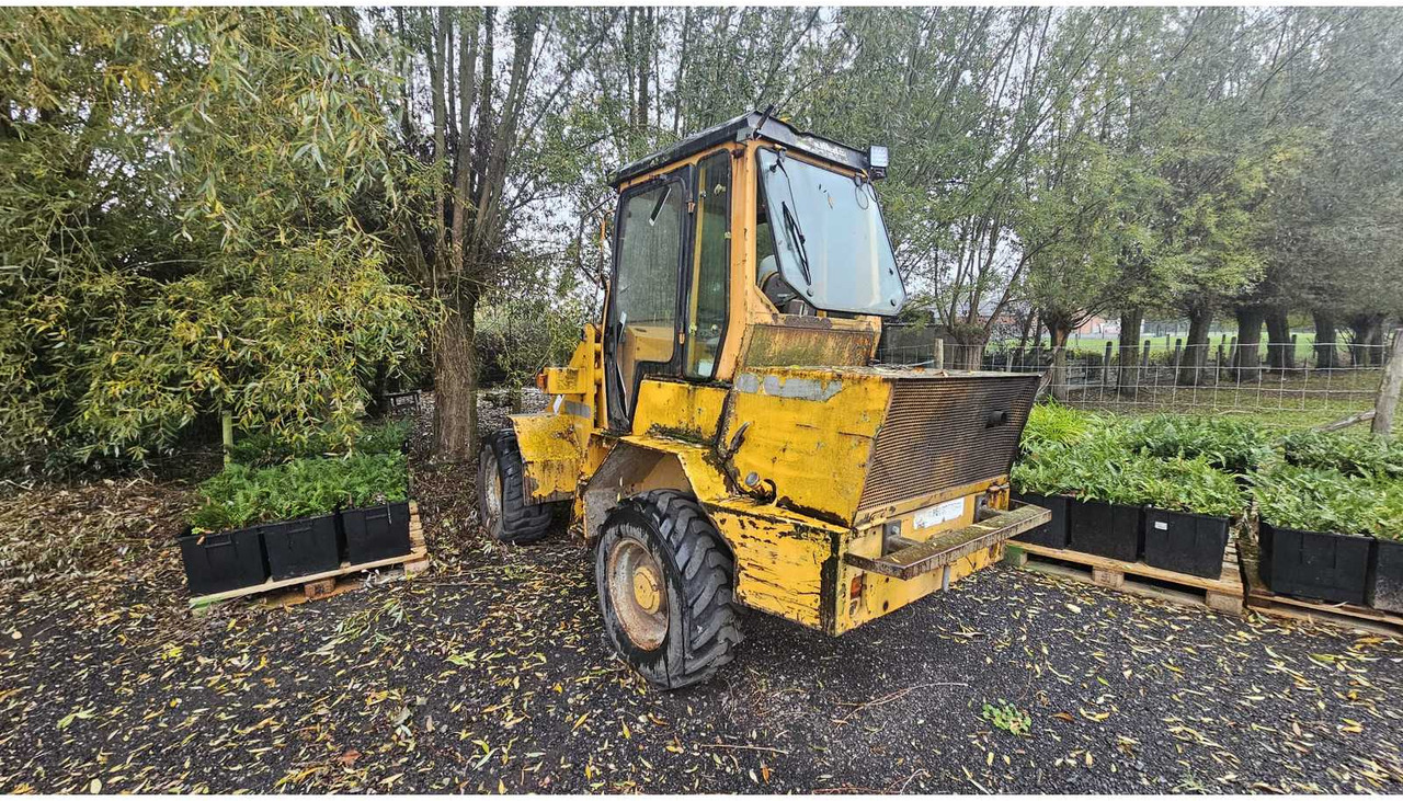 Schaeffer 860 - Mini chargeuse: photos 1 Schaeffer 860 - Mini chargeuse: photos 1