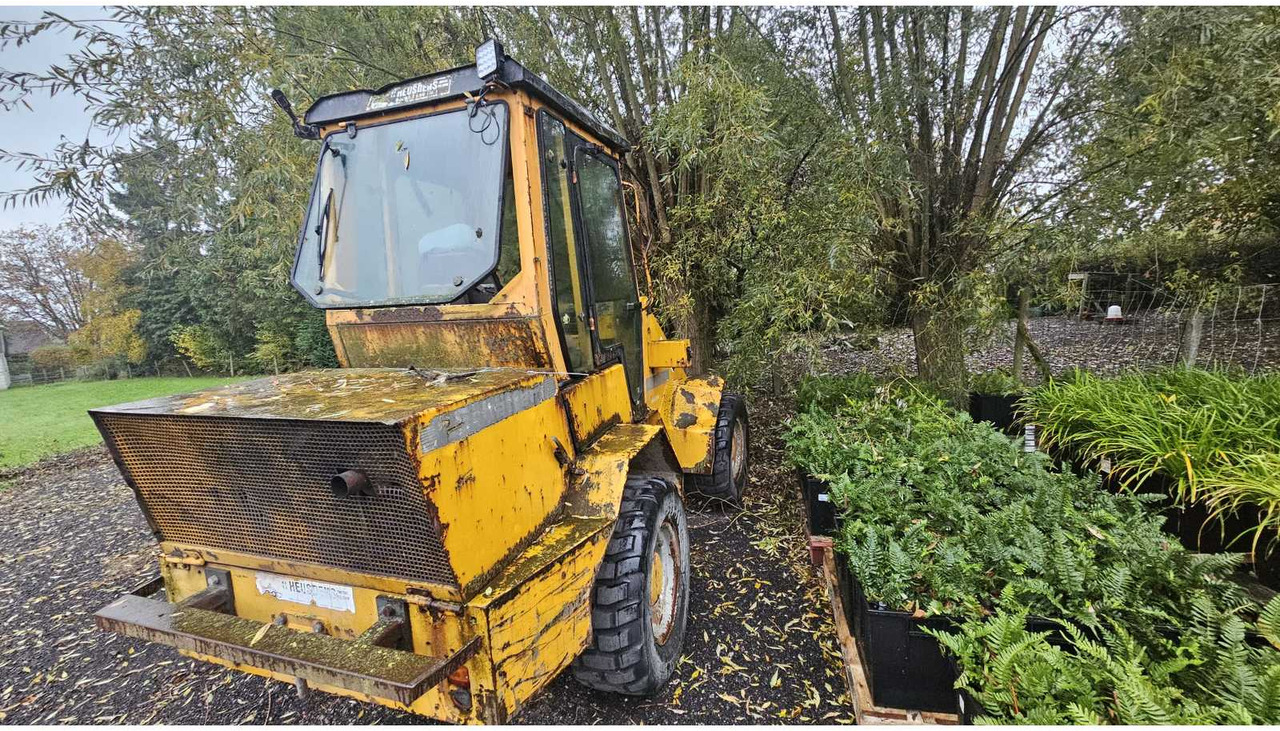 Schaeffer 860 - Mini chargeuse: photos 2 Schaeffer 860 - Mini chargeuse: photos 2