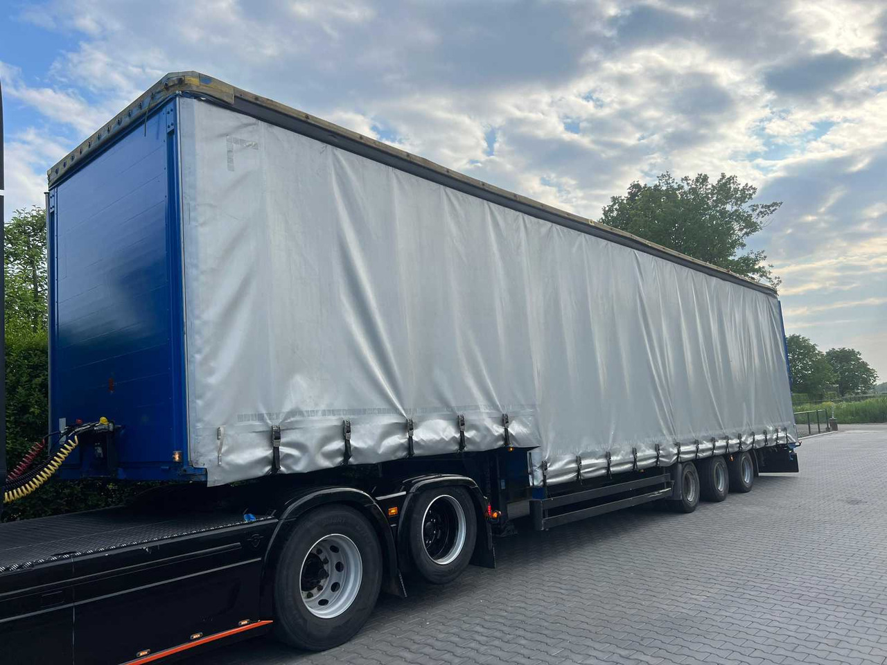 1997 KÖGEL GNCO 24 LOW LOADER - Semi-remorque: photos 1 1997 KÖGEL GNCO 24 LOW LOADER - Semi-remorque: photos 1