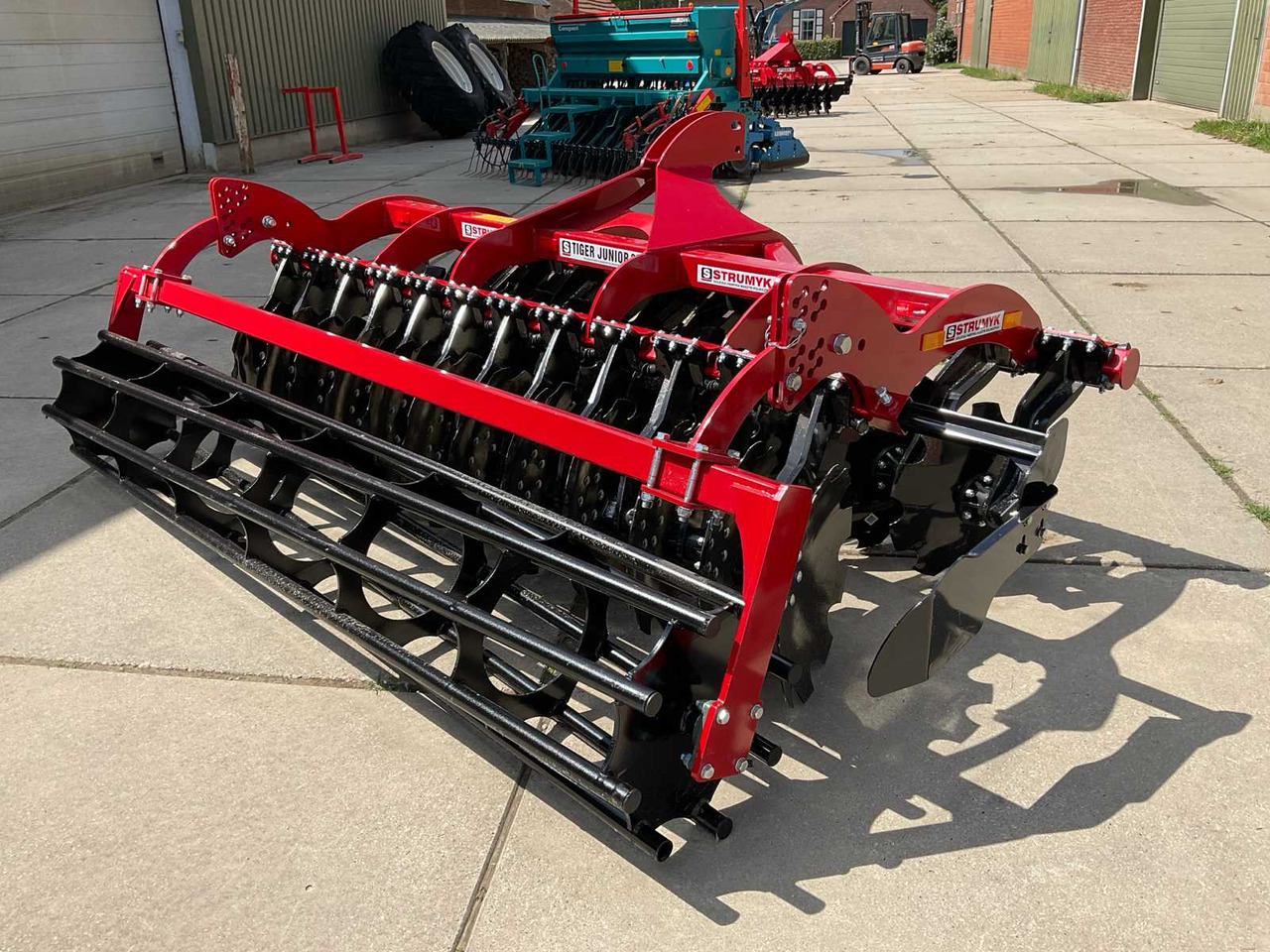 Strumyk Tiger Junior 30 II - Cover crop: photos 1 Strumyk Tiger Junior 30 II - Cover crop: photos 1