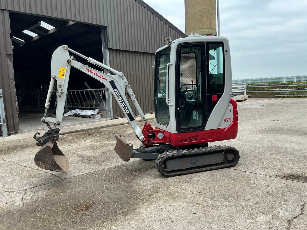 Takeuchi TB216 - Mini pelle: photos 2 Takeuchi TB216 - Mini pelle: photos 2