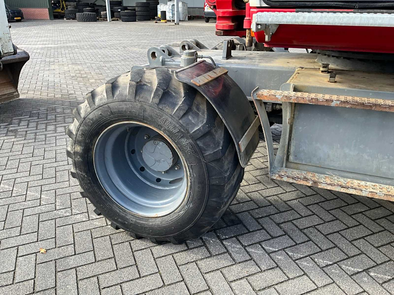 Pelle sur pneus Takeuchi TB295W: photos 11