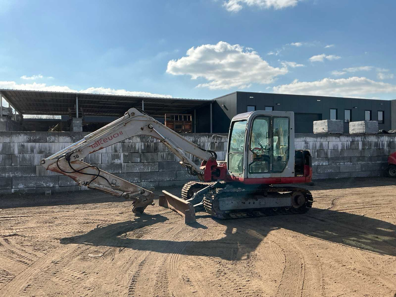 Takeuchi Tb175 - Pelle sur chenille: photos 1 Takeuchi Tb175 - Pelle sur chenille: photos 1