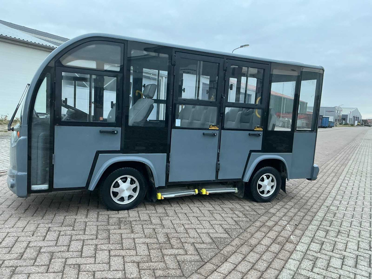 Towrite 8 seater bpv - Tracteur communal: photos 1 Towrite 8 seater bpv - Tracteur communal: photos 1