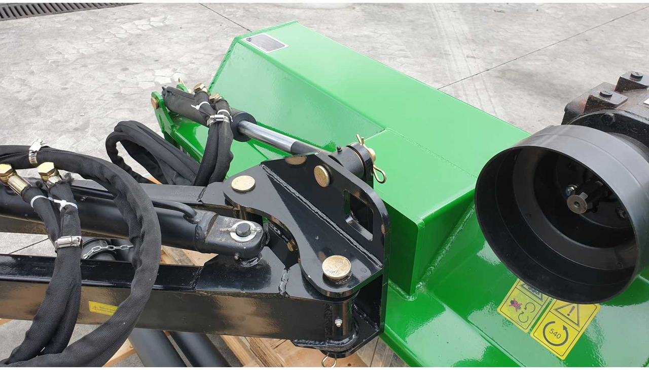 Tractor flail mower - Motofaucheuse: photos 2 Tractor flail mower - Motofaucheuse: photos 2