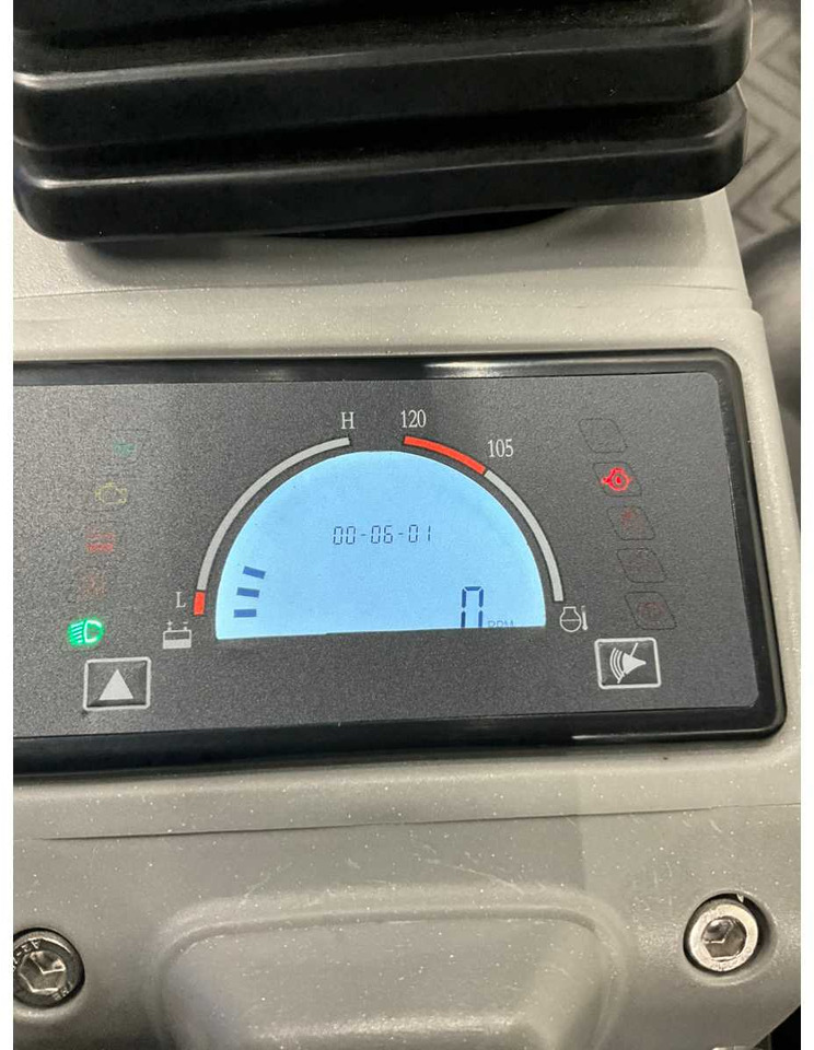 Pelle ULTRA FORCE EQUIPMENT - NM-1800KG - CRAWLER EXCAVATOR WITH KUBOTA DIESEL ENGINE - 2025 INCL. 3 BUCKETS: photos 13