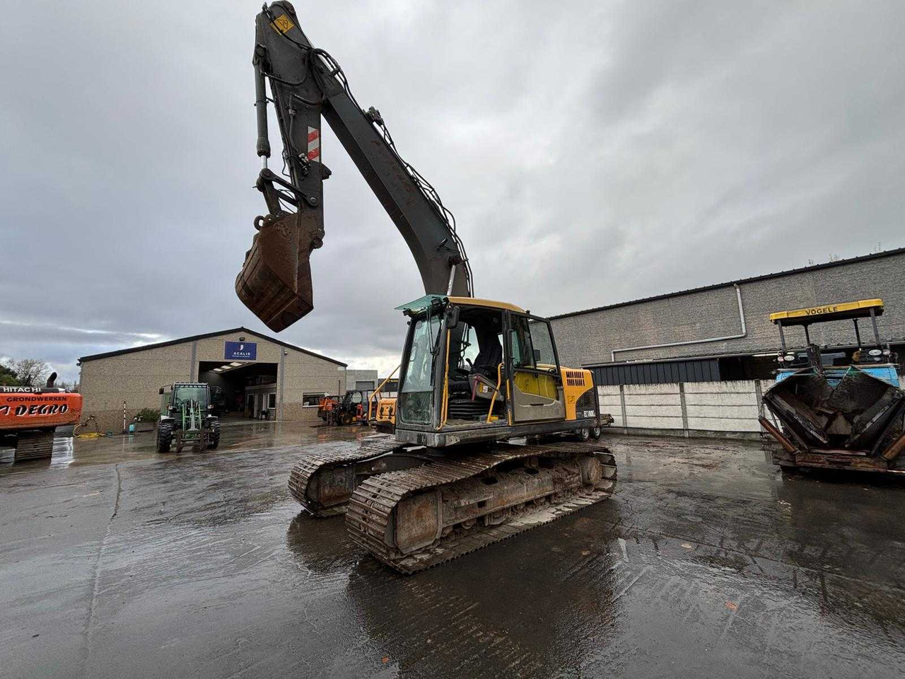 VOLVO - 2007 - EC180CL - CRAWLER EXCAVATOR - Pelle: photos 1 VOLVO - 2007 - EC180CL - CRAWLER EXCAVATOR - Pelle: photos 1