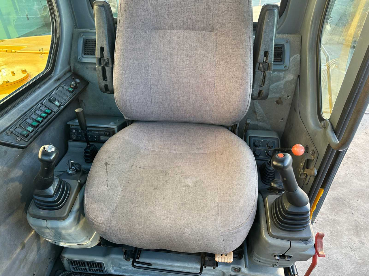 Pelle VOLVO - 2012 - EC55B - MIDI EXCAVATOR: photos 37 Pelle VOLVO - 2012 - EC55B - MIDI EXCAVATOR: photos 37