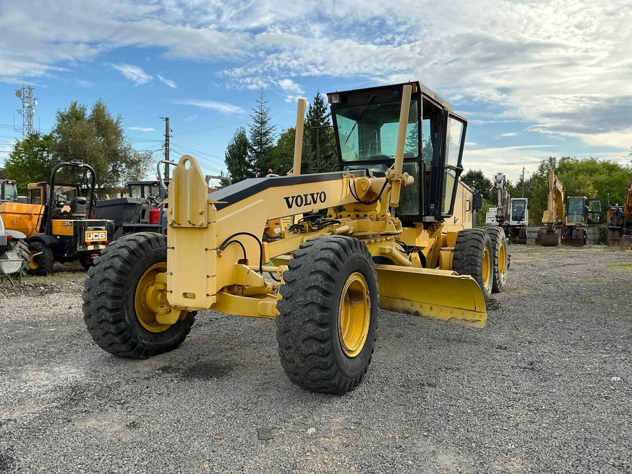 VOLVO G720B - Niveleuse: photos 2 VOLVO G720B - Niveleuse: photos 2
