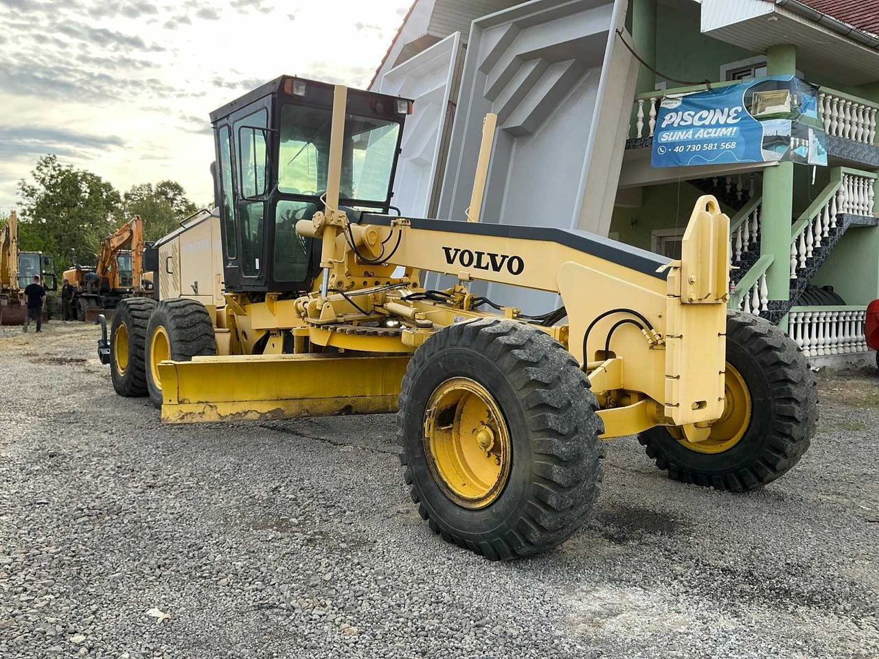 VOLVO G720B - Niveleuse: photos 3 VOLVO G720B - Niveleuse: photos 3