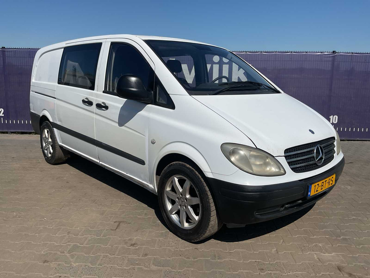 2005 - MERCEDES-BENZ - VITO - 109 CDI320L. DC AM.LX - COMMERCIAL VEHICLE - Véhicule utilitaire: photos 2 2005 - MERCEDES-BENZ - VITO - 109 CDI320L. DC AM.LX - COMMERCIAL VEHICLE - Véhicule utilitaire: photos 2
