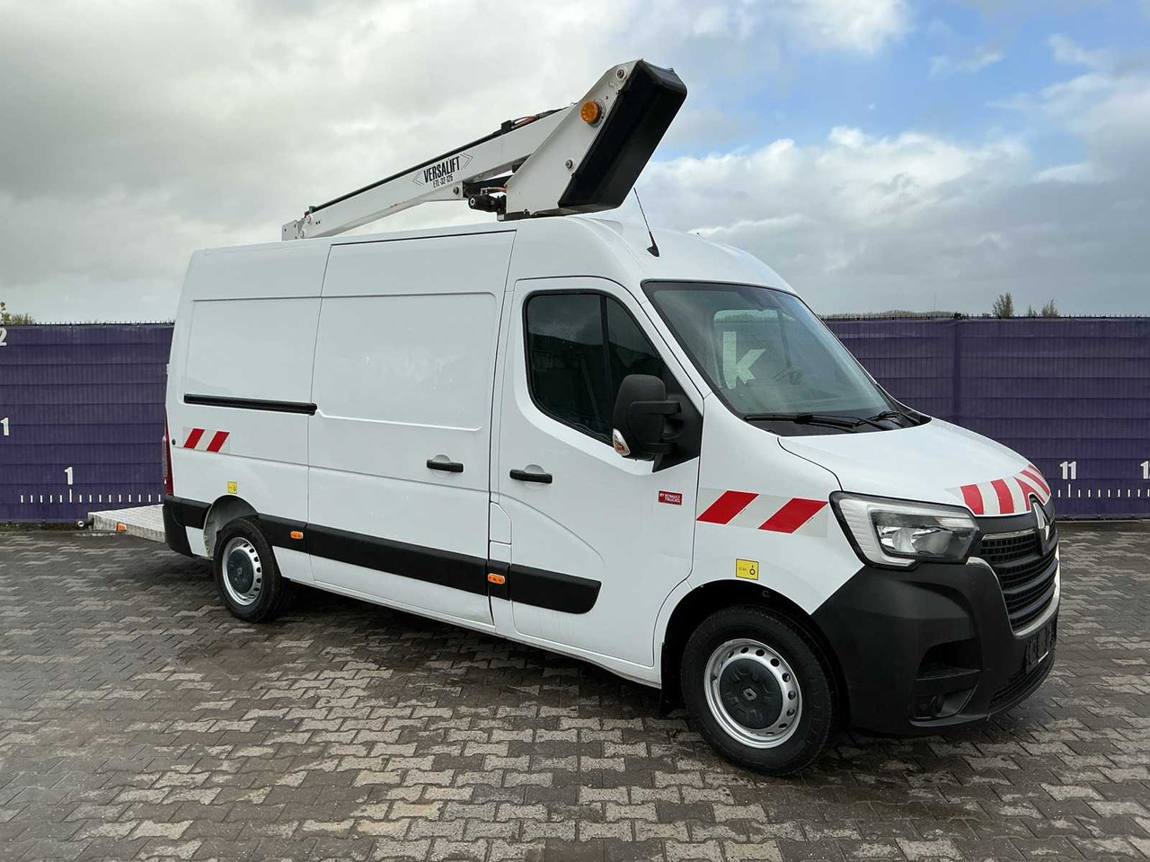2020 - RENAULT - MASTER - T35 2.3 DCI L2H2 - COMMERCIAL VEHICLE/TRUCK-MOUNTED AERIAL PLATFORM 12.5M - Véhicule utilitaire: photos 2 2020 - RENAULT - MASTER - T35 2.3 DCI L2H2 - COMMERCIAL VEHICLE/TRUCK-MOUNTED AERIAL PLATFORM 12.5M - Véhicule utilitaire: photos 2