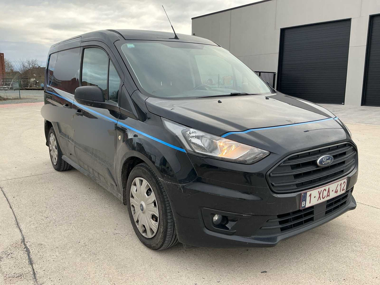 FORD TRANSIT 2019 - Véhicule utilitaire: photos 3 FORD TRANSIT 2019 - Véhicule utilitaire: photos 3