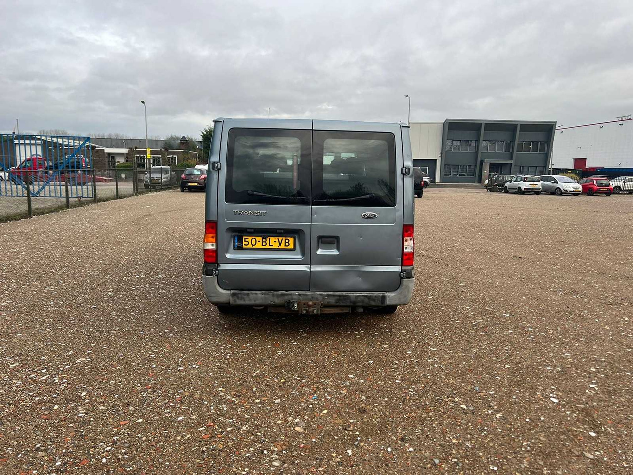 FORD - TRANSIT - 260S 2.0TDCI DOUBLE CAB, 50-BL-VB - Véhicule utilitaire: photos 5 FORD - TRANSIT - 260S 2.0TDCI DOUBLE CAB, 50-BL-VB - Véhicule utilitaire: photos 5