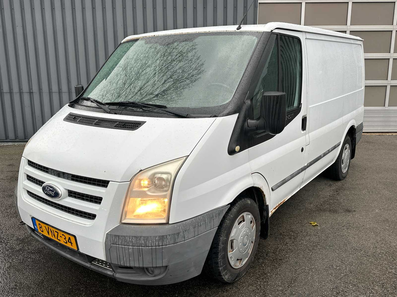 FORD - TRANSIT - 260S 2.2 TDCI SHD - VAN - Véhicule utilitaire: photos 2 FORD - TRANSIT - 260S 2.2 TDCI SHD - VAN - Véhicule utilitaire: photos 2