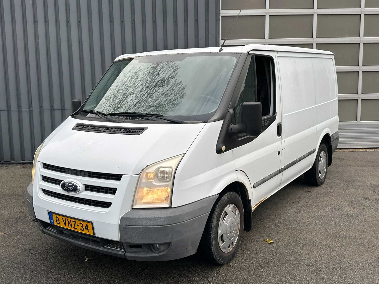 FORD - TRANSIT - 260S 2.2 TDCI SHD - VAN - Véhicule utilitaire: photos 1 FORD - TRANSIT - 260S 2.2 TDCI SHD - VAN - Véhicule utilitaire: photos 1