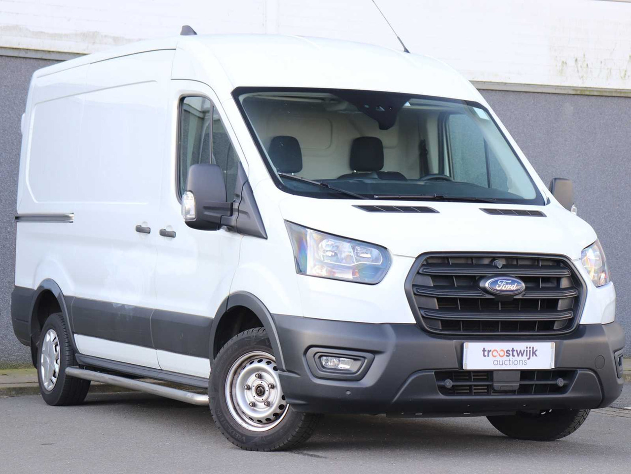 FORD TRANSIT 290 2.0 TDCI L2H2 TREND VAN | VRF-27-T - Véhicule utilitaire: photos 3 FORD TRANSIT 290 2.0 TDCI L2H2 TREND VAN | VRF-27-T - Véhicule utilitaire: photos 3