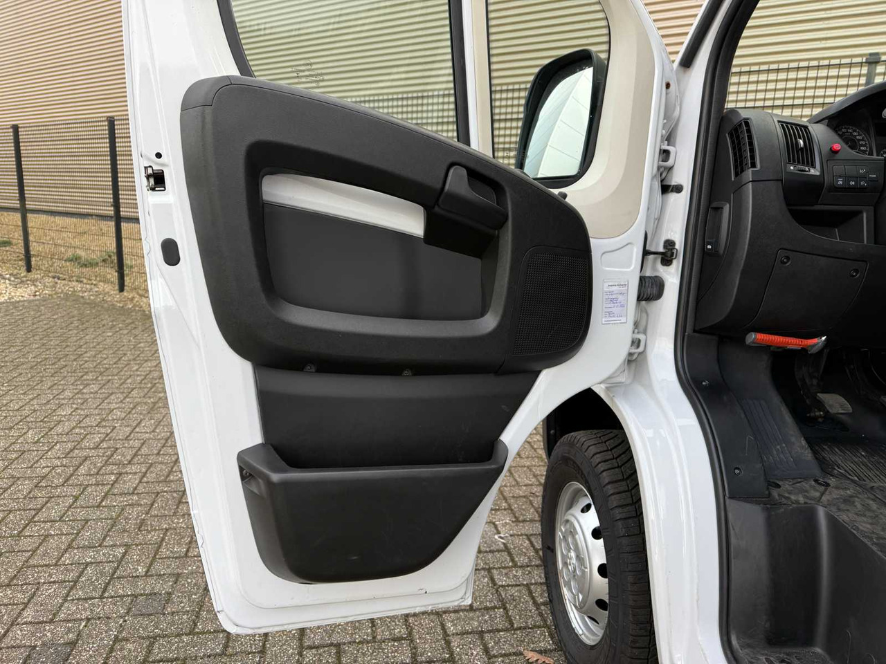 Véhicule utilitaire PEUGEOT BOXER 335 2.2 HDI L2 PRO -REFRIGERATED VEHICLE- COMMERCIAL VEHICLE: photos 19