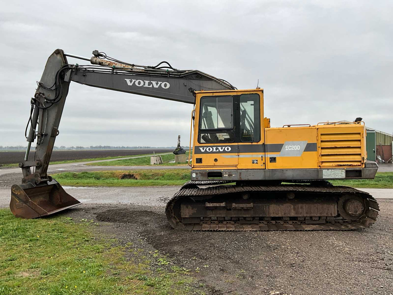 Volvo EC200 - Pelle sur chenille: photos 5 Volvo EC200 - Pelle sur chenille: photos 5
