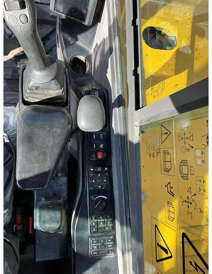 Mini pelle Volvo ECR88D pro: photos 39
