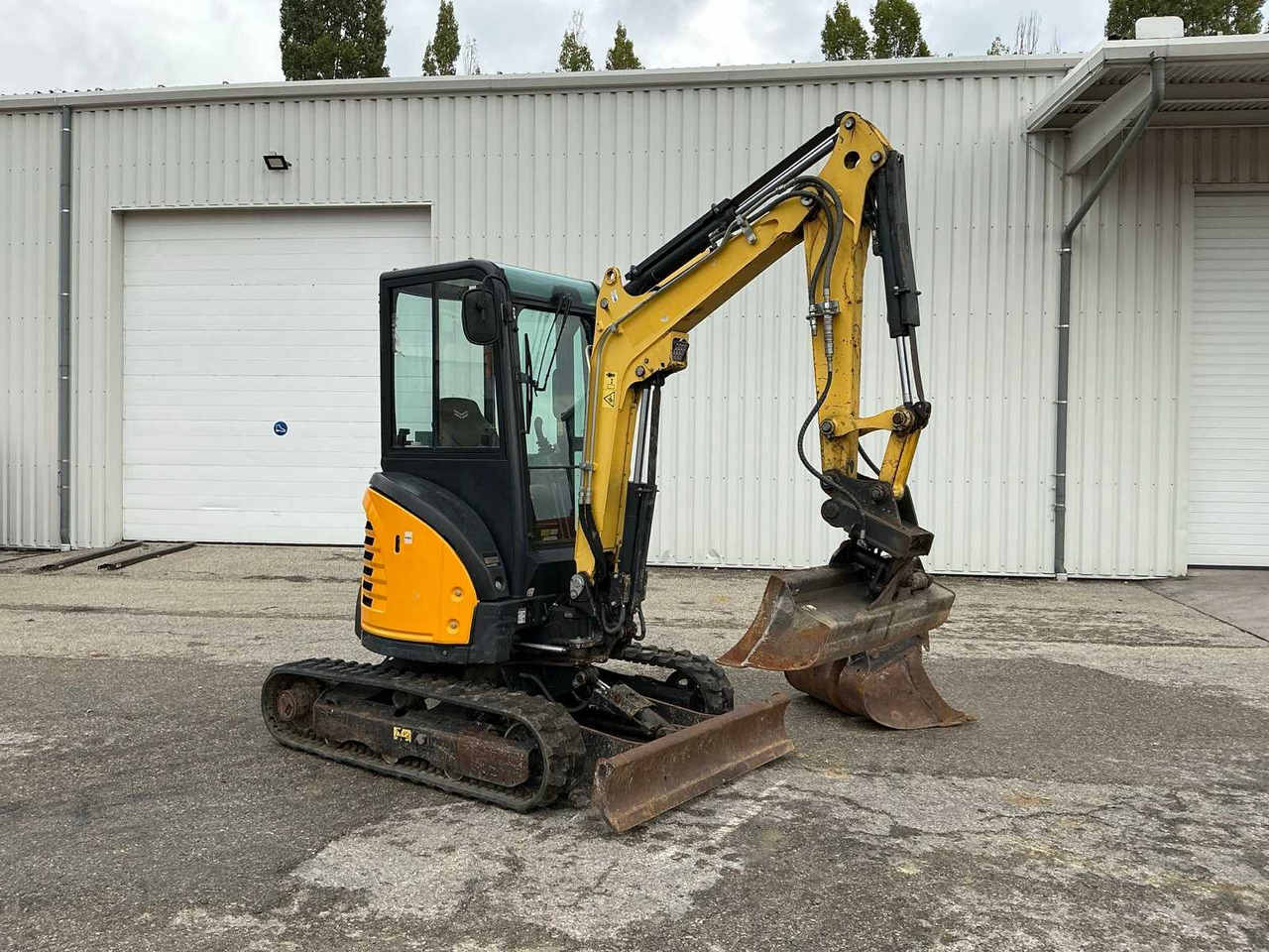 Yanmar Vio 26-6 - Pelle sur chenille: photos 1 Yanmar Vio 26-6 - Pelle sur chenille: photos 1