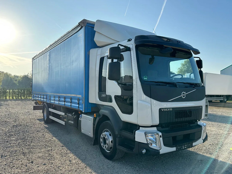 Volvo FL FL280.16 EURO6. 2022. 8400kg Laadvermogen Eventueel , OPRIJWAGEN , PAARDENWAGEN. - Châssis cabine: photos 2 Volvo FL FL280.16 EURO6. 2022. 8400kg Laadvermogen Eventueel , OPRIJWAGEN , PAARDENWAGEN. - Châssis cabine: photos 2