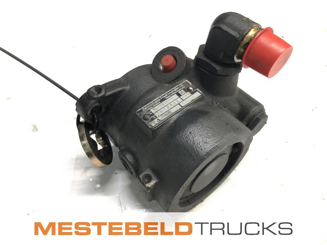 DAF Stuurpomp 130 bar 6 BT motor - Moteur et pièces pour Camion: photos 1 DAF Stuurpomp 130 bar 6 BT motor - Moteur et pièces pour Camion: photos 1