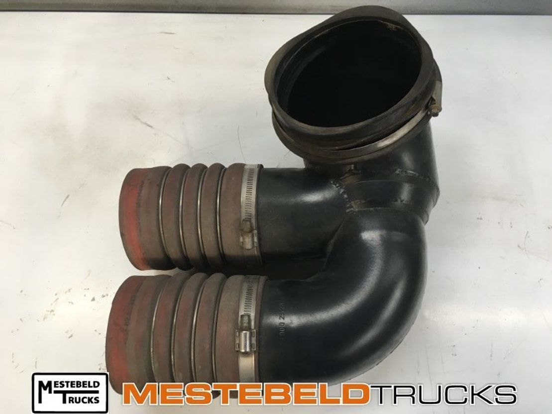 MAN A anzuigbuis - Système d'admission d'air pour Camion: photos 1 MAN A anzuigbuis - Système d'admission d'air pour Camion: photos 1