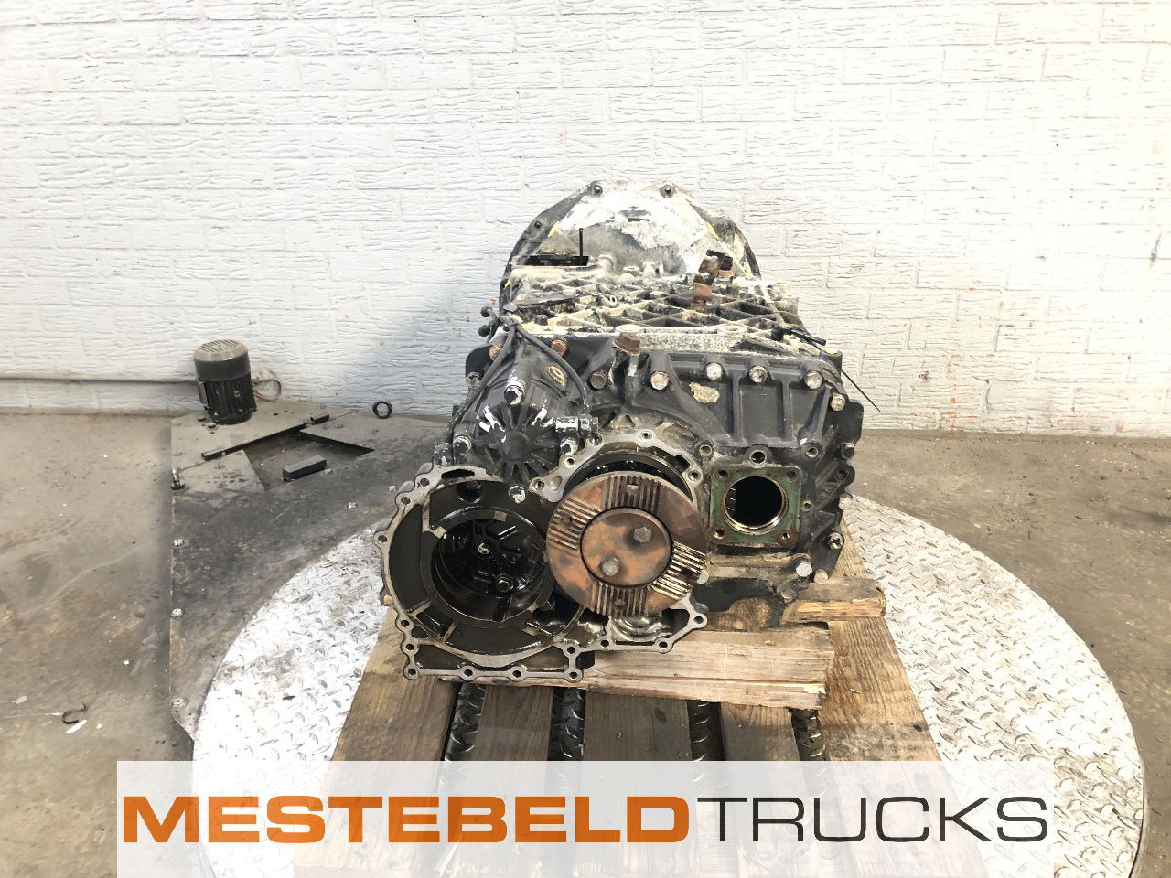 MAN Versnellingsbak 16 S 2221 TO HVA+ NA - Boîte de vitesse et pièces pour Camion: photos 4 MAN Versnellingsbak 16 S 2221 TO HVA+ NA - Boîte de vitesse et pièces pour Camion: photos 4