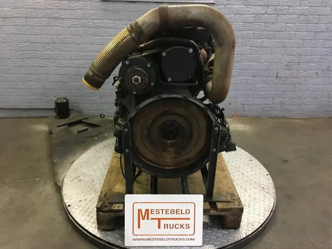 Mercedes-Benz Motor OM 906 LA II/1 - Moteur pour Camion: photos 5 Mercedes-Benz Motor OM 906 LA II/1 - Moteur pour Camion: photos 5