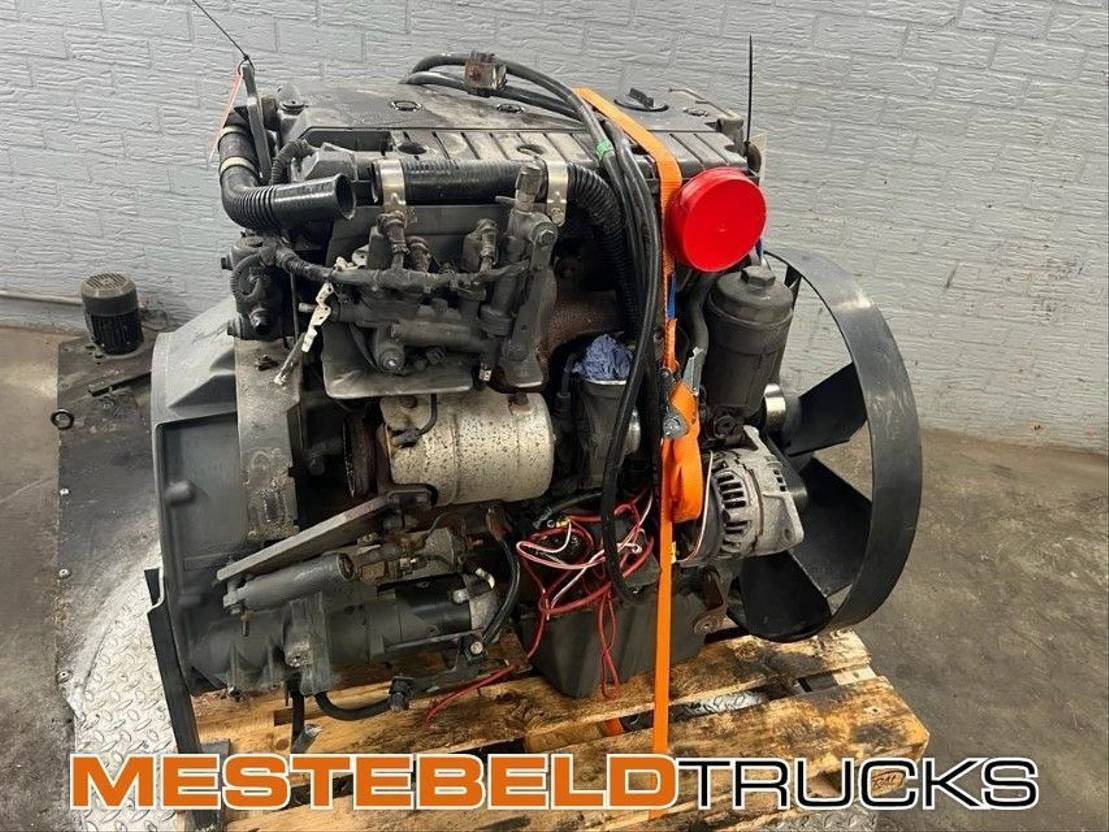Mercedes-Benz Motor OM 924 LA  - Moteur et pièces pour Camion: photos 2 Mercedes-Benz Motor OM 924 LA  - Moteur et pièces pour Camion: photos 2