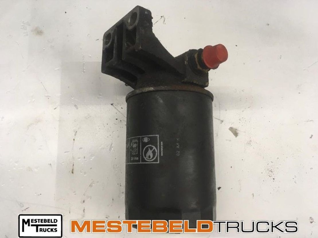 Scania Brandstoffilterhuis DC9 - Système de carburant pour Véhicule utilitaire: photos 1 Scania Brandstoffilterhuis DC9 - Système de carburant pour Véhicule utilitaire: photos 1
